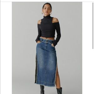 BDG holly denim skirt size medium sold out